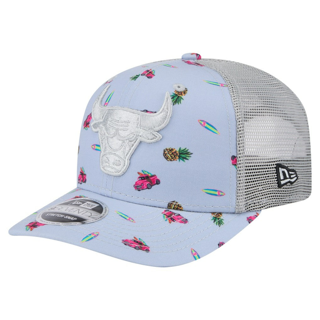 New Era - Chicago Bulls Adventure Aloha Pattern 9SEVENTY Stretch-Snap Hat - Light Blue/Gray