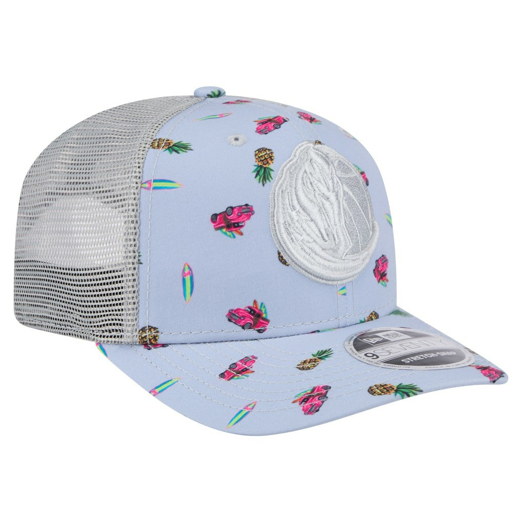 New Era - Dallas Mavericks Adventure Aloha Pattern 9SEVENTY Stretch-Snap Hat - Light Blue/Gray