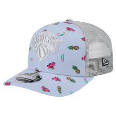 New Era - New York Knicks Adventure Aloha Pattern 9SEVENTY Stretch-Snap Hat - Light Blue/Gray