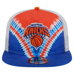 New Era - New York Knicks Throwback Dye Golfer Snapback Hat - Blue/Orange