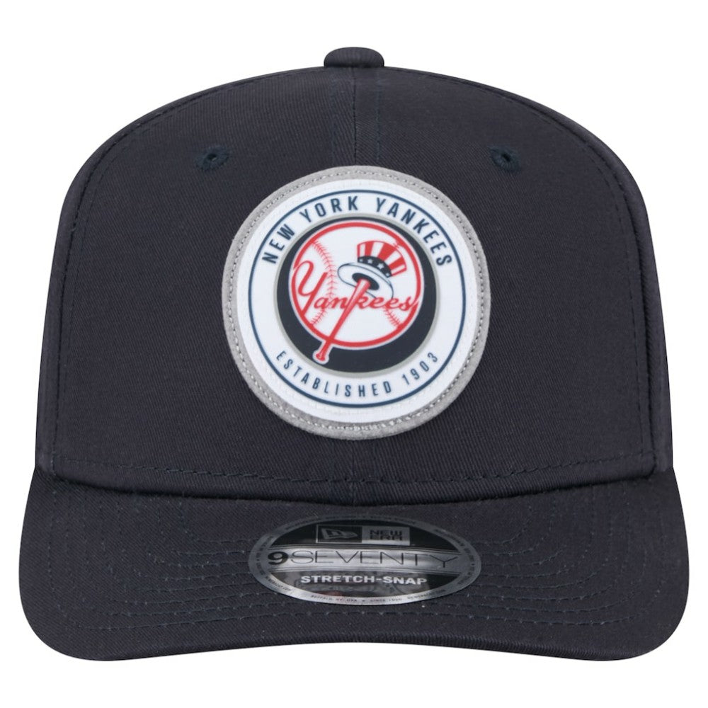 New York Yankees New Era Circle Patch 9SEVENTY Stretch-Snap Hat Sale