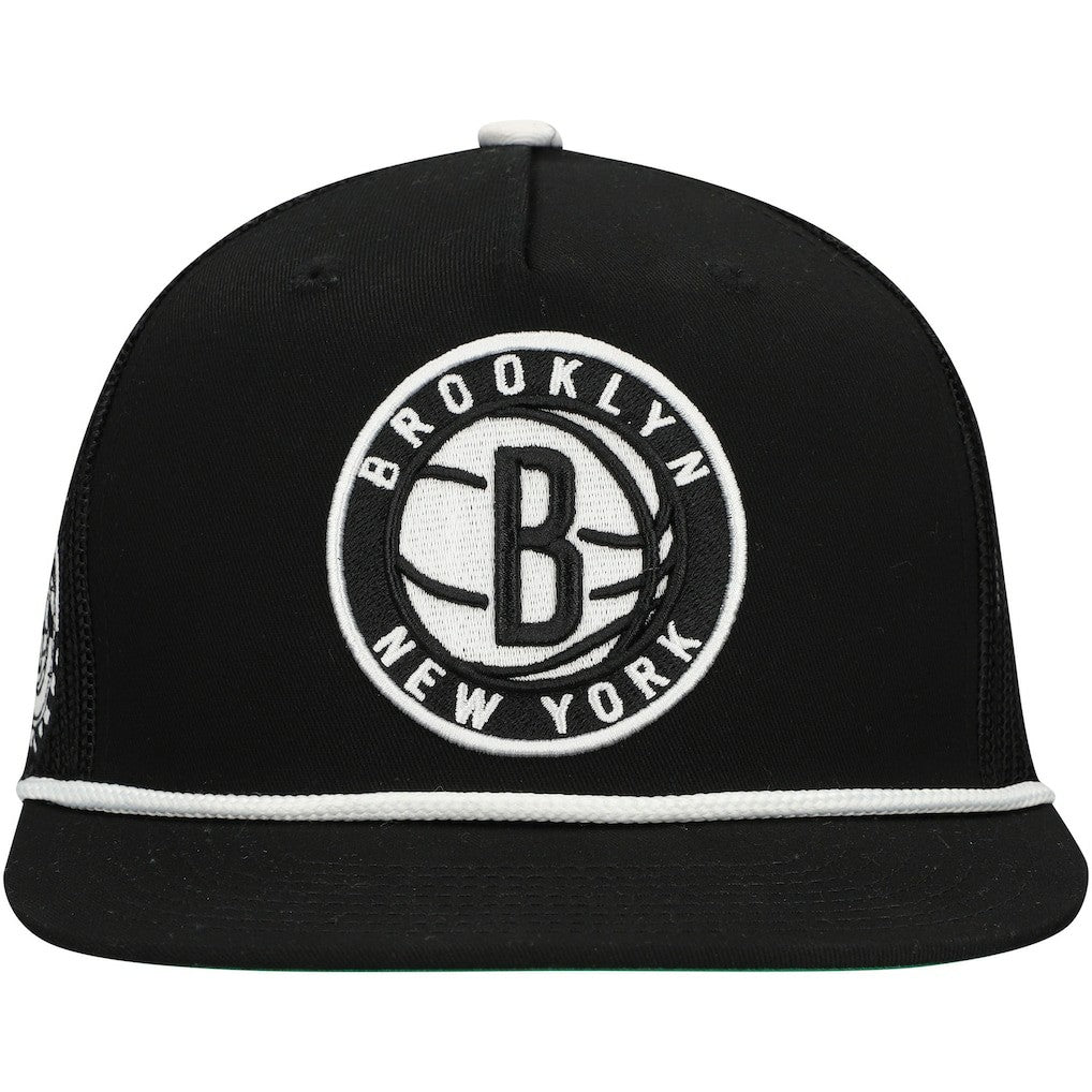 Mitchell & Ness - Brooklyn Nets Roper Trucker Snapback Hat - Black