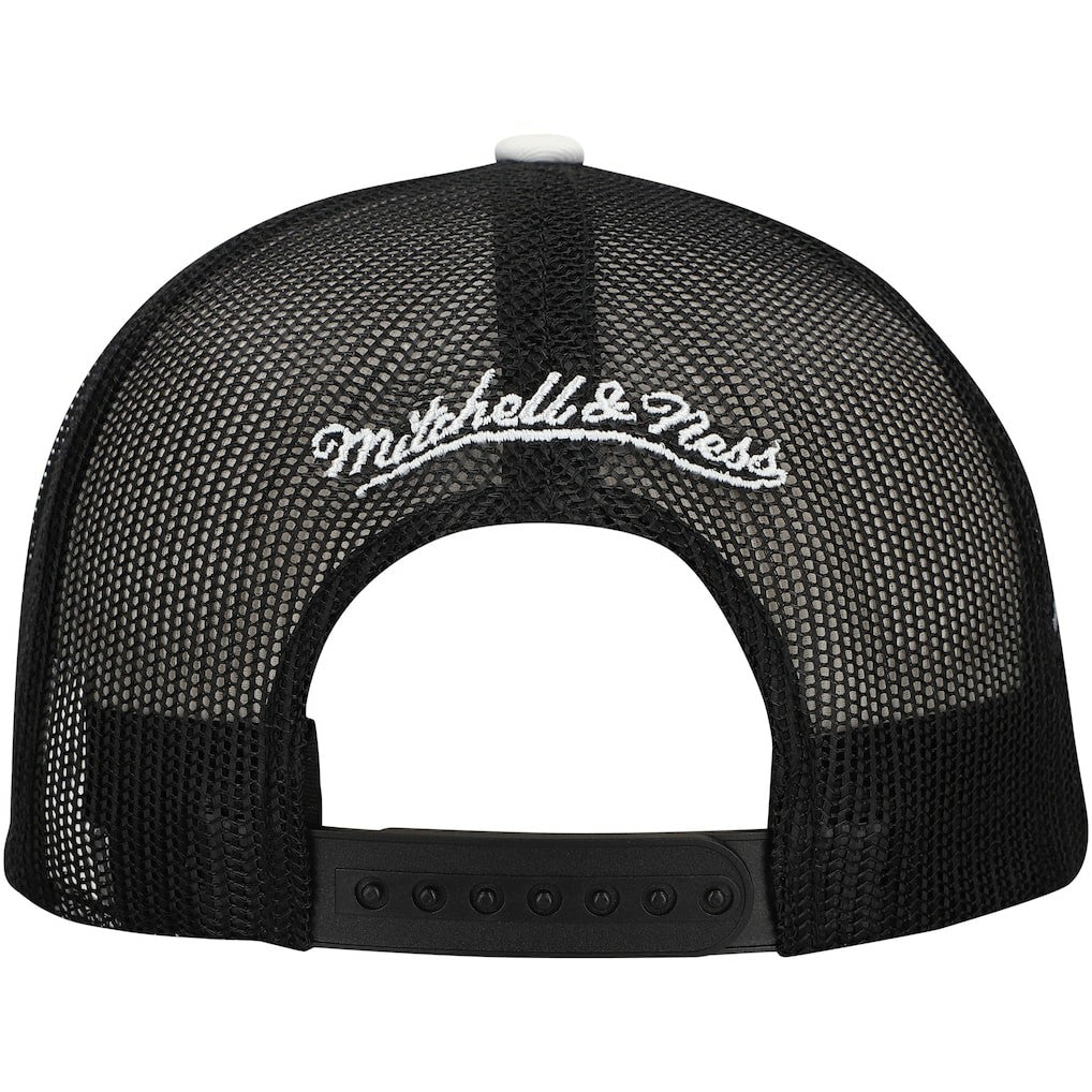 Mitchell & Ness - Brooklyn Nets Roper Trucker Snapback Hat - Black