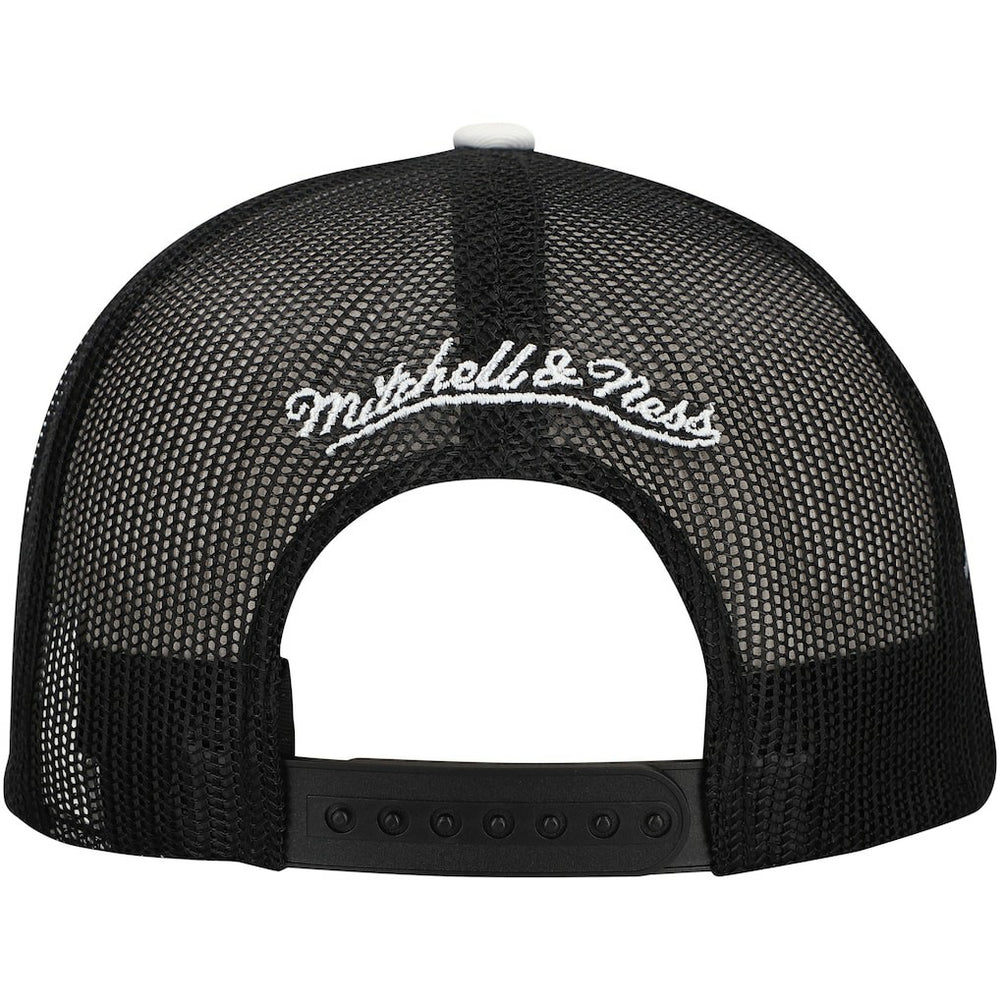Mitchell & Ness - Brooklyn Nets Roper Trucker Snapback Hat - Black