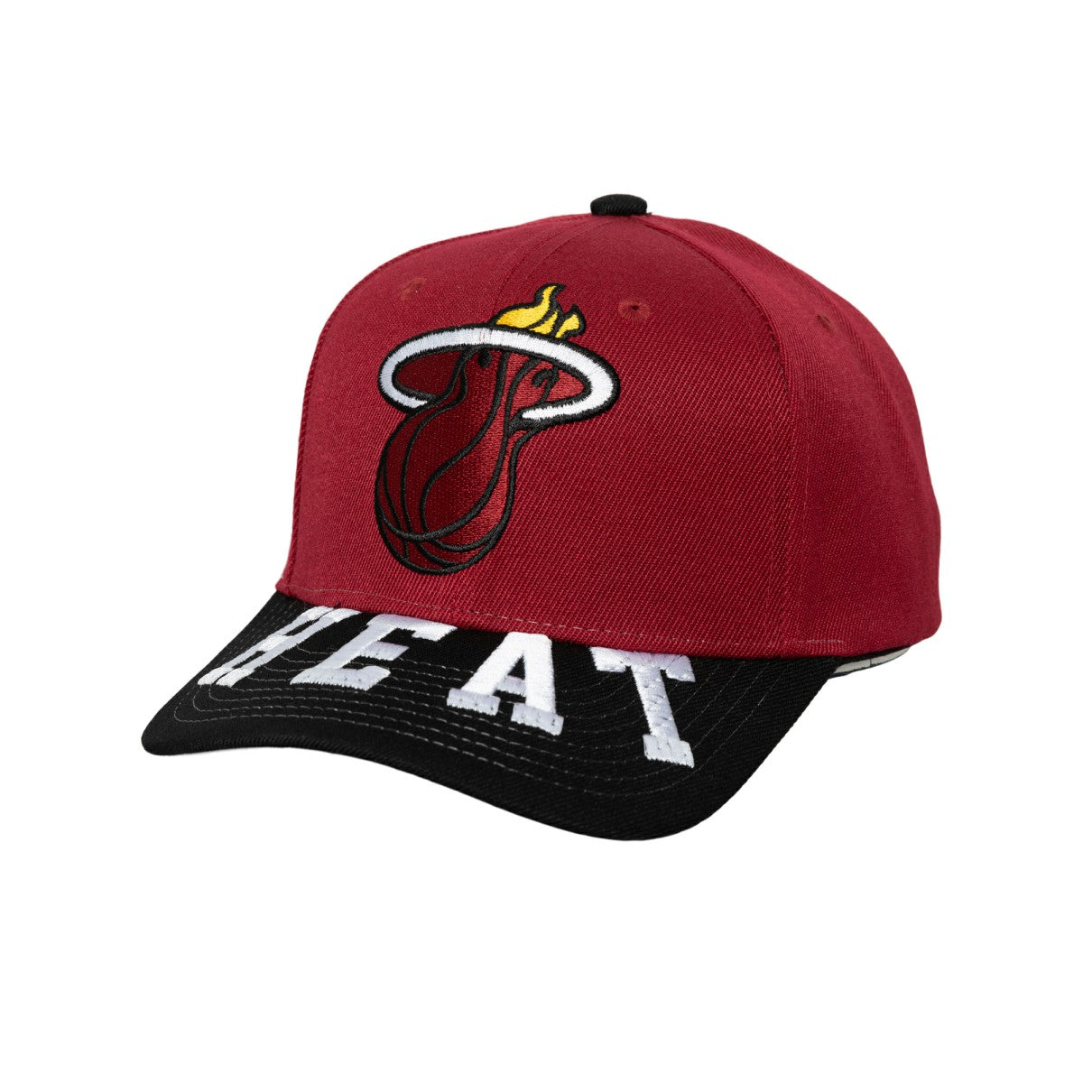 Mitchell & Ness - Miami Heat Underarch Two-Tone Pro Crown Snapback Hat - Red/Black