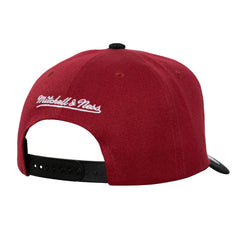 Mitchell & Ness - Miami Heat Underarch Two-Tone Pro Crown Snapback Hat - Red/Black