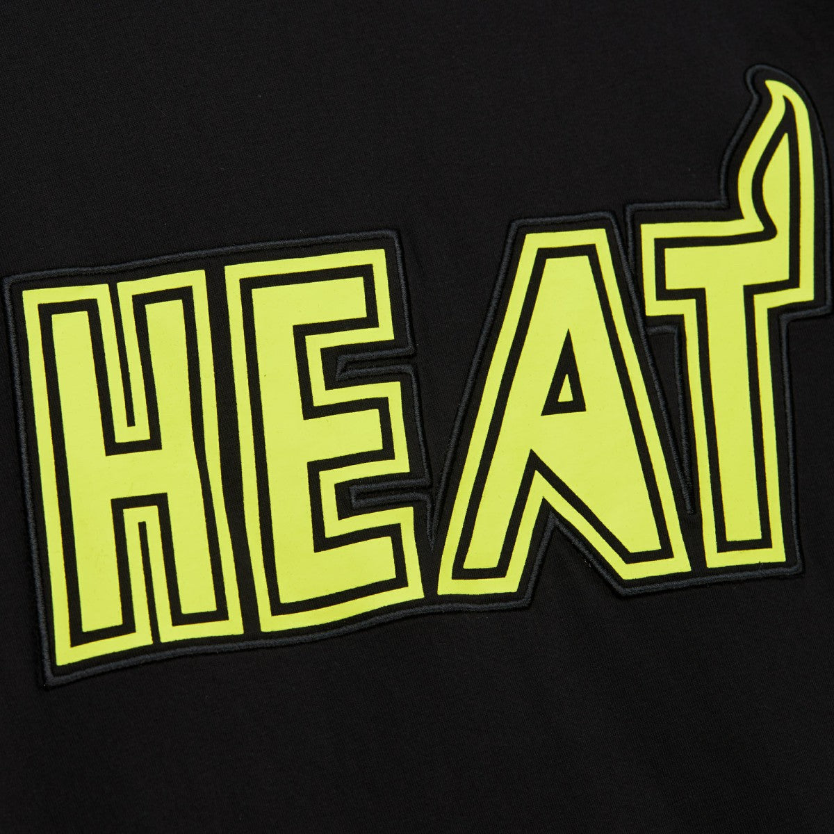 Mitchell & Ness - Miami Heat Hardwood Classics Neon Nights Premium T-Shirt - Black