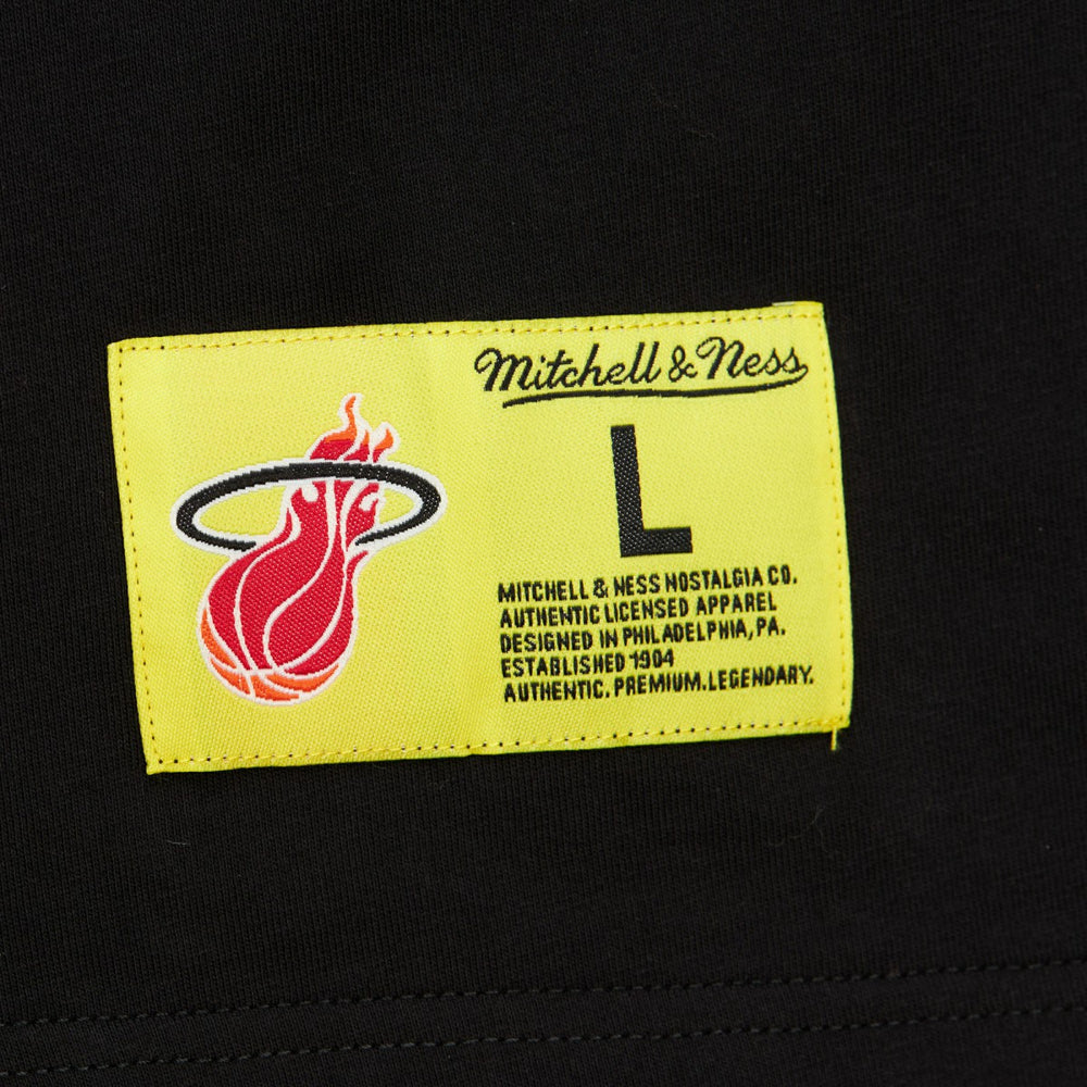 Mitchell & Ness - Miami Heat Hardwood Classics Neon Nights Premium T-Shirt - Black
