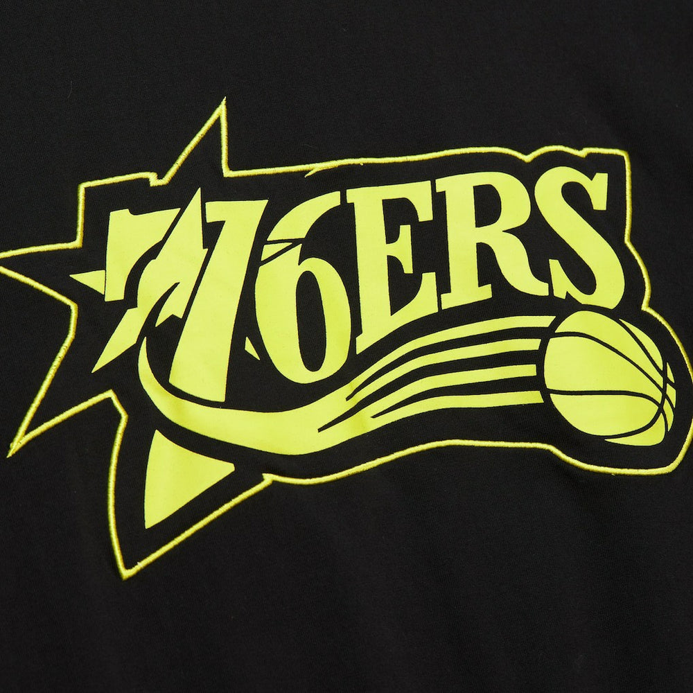 Mitchell & Ness - Philadelphia 76ers Hardwood Classics Neon Nights Premium T-Shirt - Black