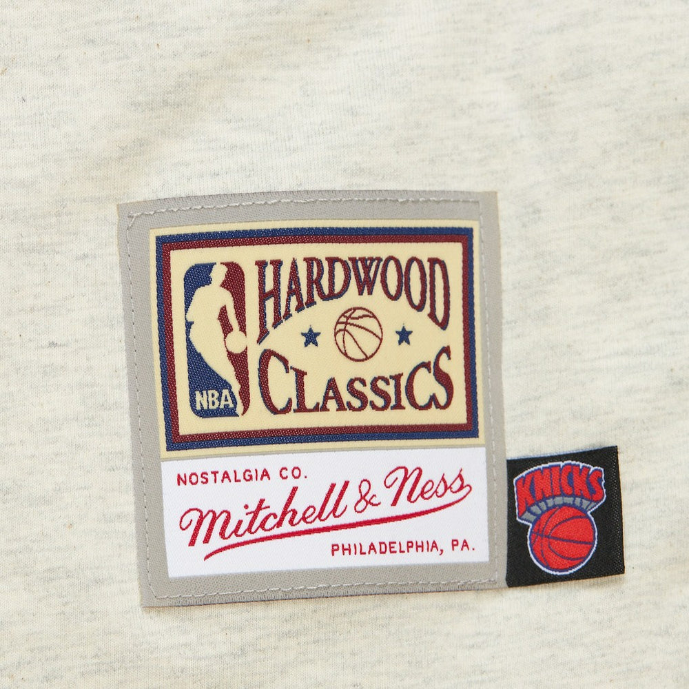 Mitchell & Ness - New York Knicks Hardwood Classics Legacy Defined Retro Championship T-Shirt - Oatmeal