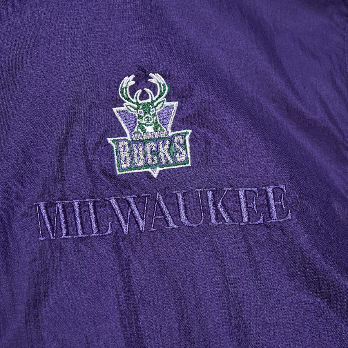 Mitchell & Ness - Milwaukee Bucks Unisex Hardwood Classics Team OG 3.0 Anorak Half-Zip Windbreaker Jacket - Purple