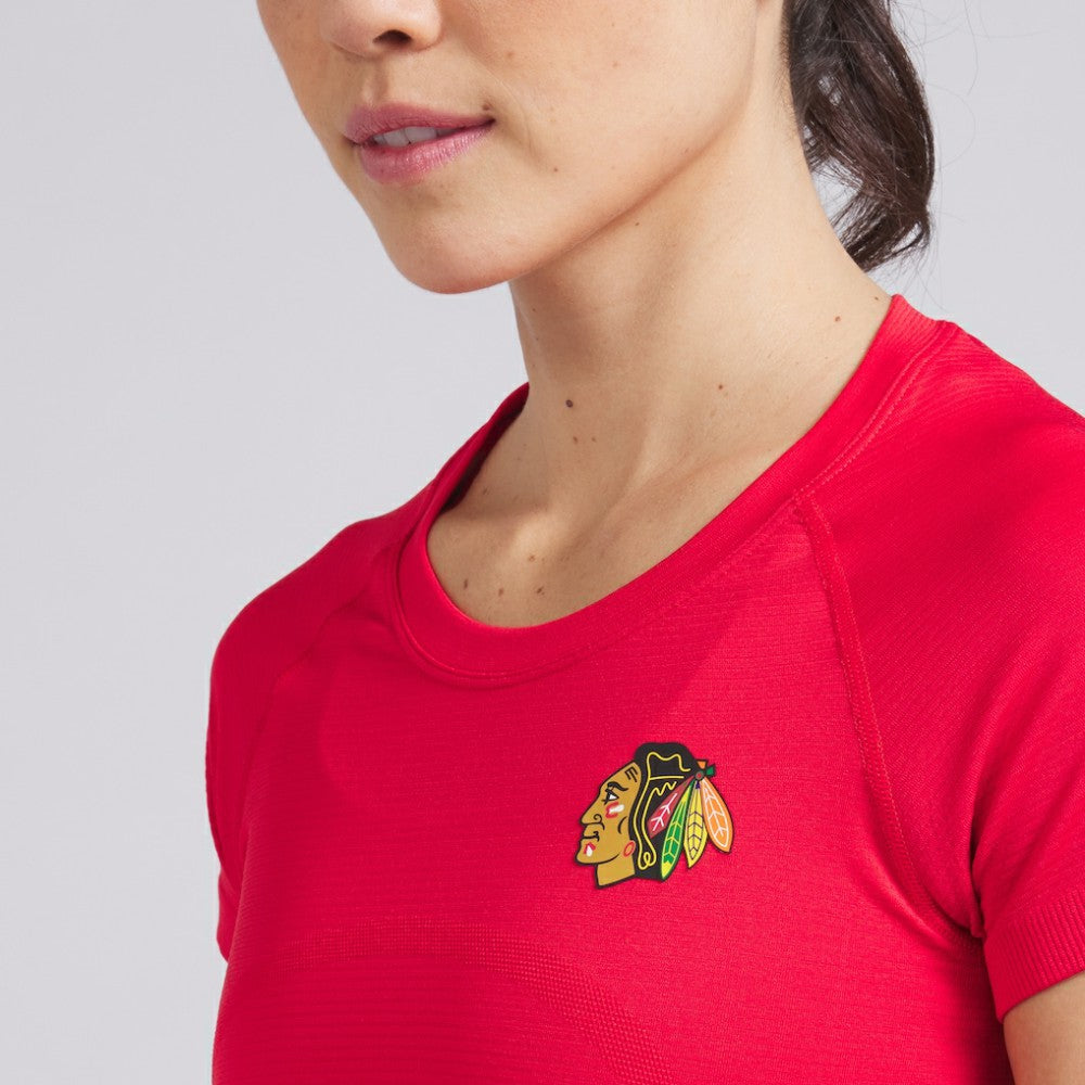 Chicago Blackhawks lululemon Women's Swiftly Tech Short-Sleeve Shirt 2.0 True Red