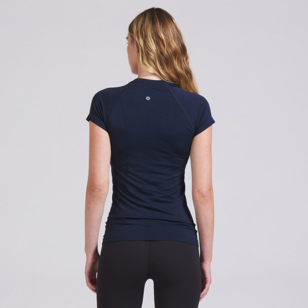 Montreal Canadiens - lululemon Women's Swiftly Tech Short-Sleeve Shirt 2.0 True Navy