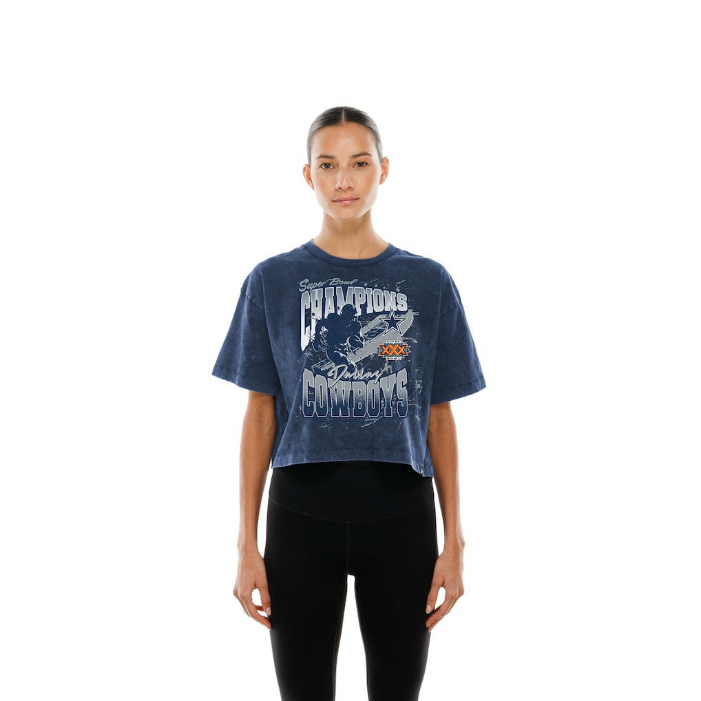 Dallas Cowboys New Era Women's Cropped Boxy Sport Classics Mineral Wash T-Shirt Navy - NFL