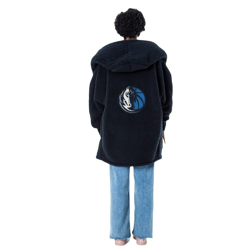 NBA - The Best Lounger in the World By Jill Martin Dallas Mavericks Unisex Black Oversized Open-Front Hoodie Sweater