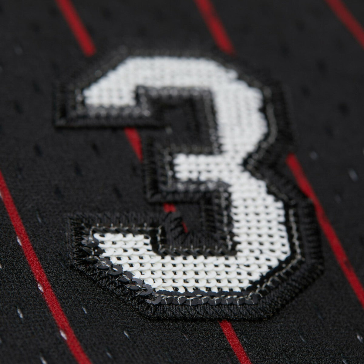 Mitchell & Ness - Dwyane Wade Miami Heat x DANNIJO Women's Fashion Cropped Basketball Jersey - Black