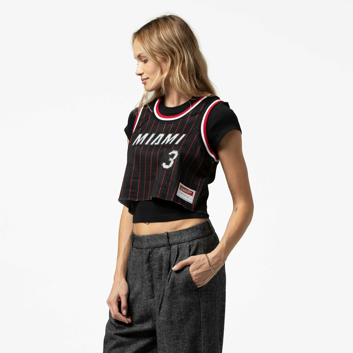 Mitchell & Ness - Dwyane Wade Miami Heat x DANNIJO Women's Fashion Cropped Basketball Jersey - Black