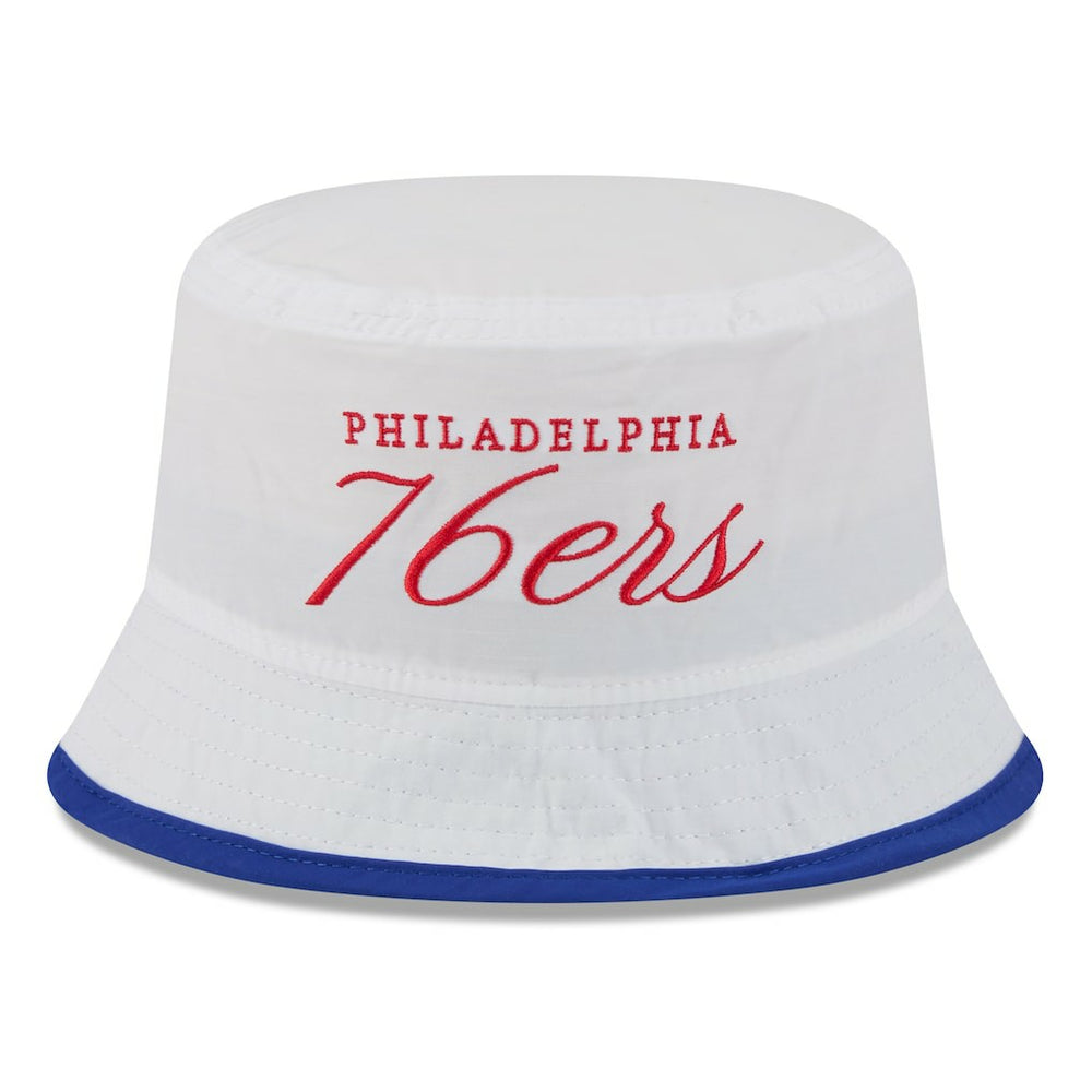 New Era - Philadelphia 76ers 2025 NBA Draft Nylon Bucket Hat - White/Royal