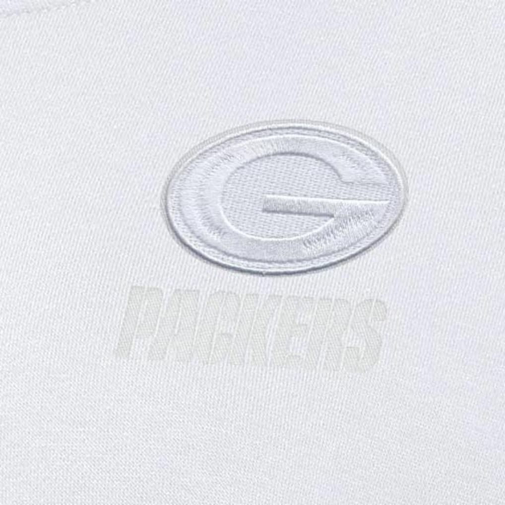 Green Bay Packers Antigua Women's Victory Crew Pullover Sweatshirt White - NFL
