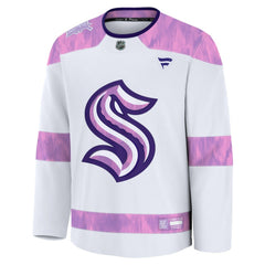 Seattle Kraken Fanatics 2024 Hockey Fights Cancer Practice Jersey White