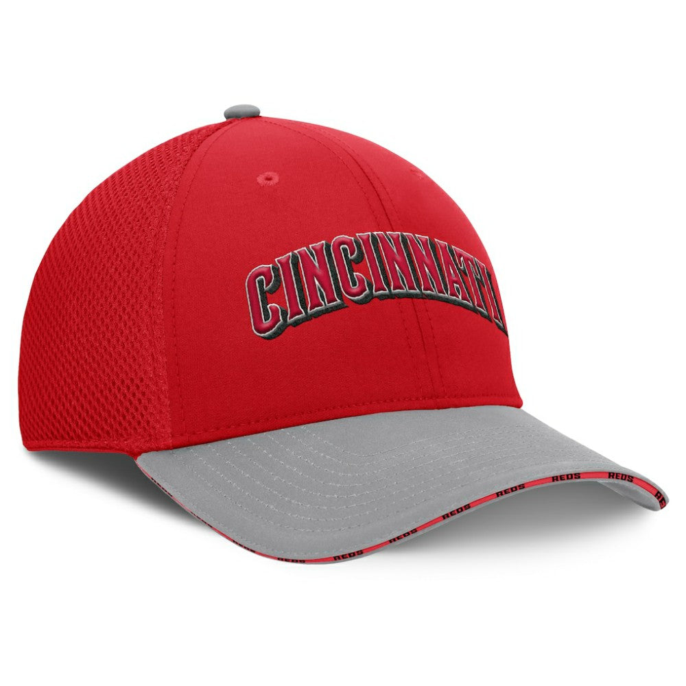 Cincinnati Reds Fanatics Pennant Flex Hat Lifestyle