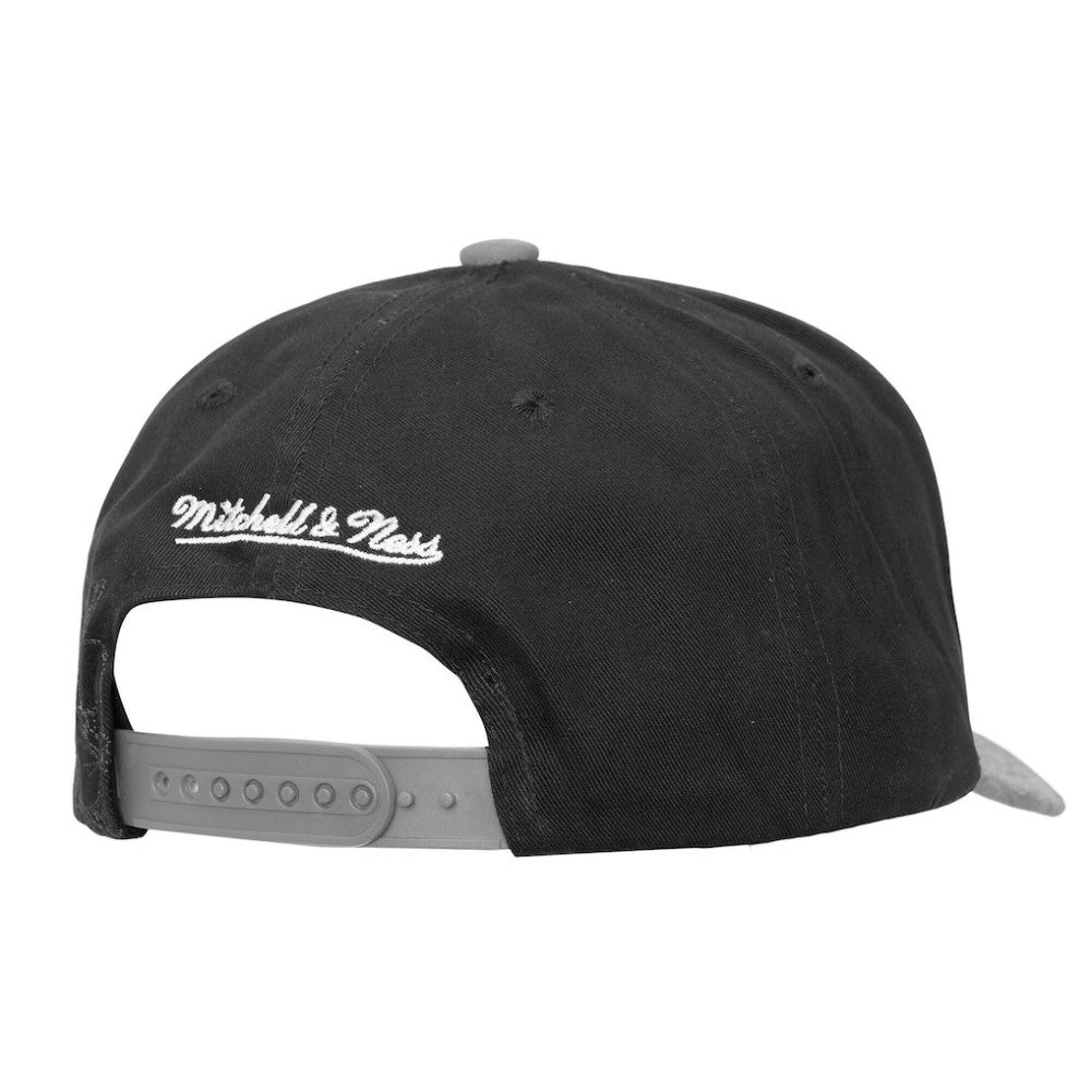 Los Angeles Kings - Mitchell & Ness May Flowers Pro Crown Adjustable Hat Black/Silver