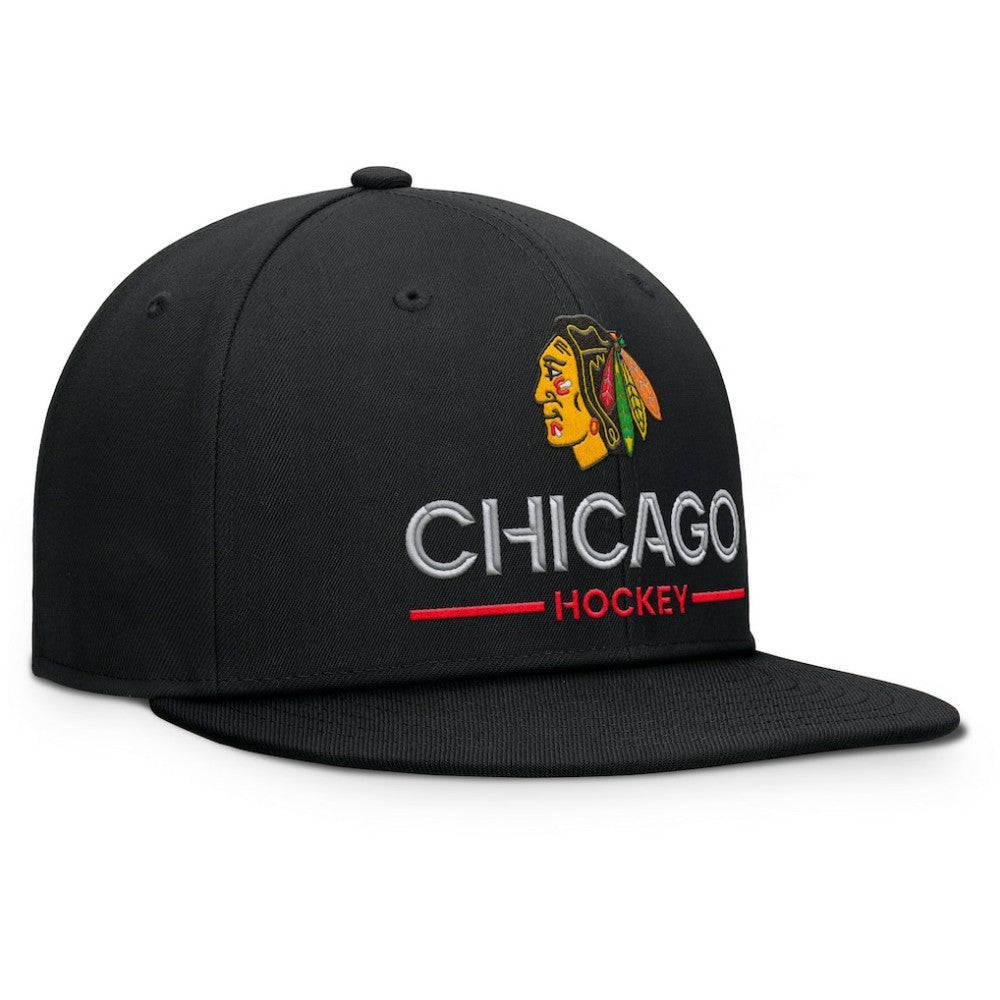 Chicago Blackhawks Fanatics Authentic Pro Rink Lockup Snapback Hat Black