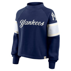 New York Yankees Fanatics Women's Oversized Toss Sweep Raglan Pullover Sweatshirt discount