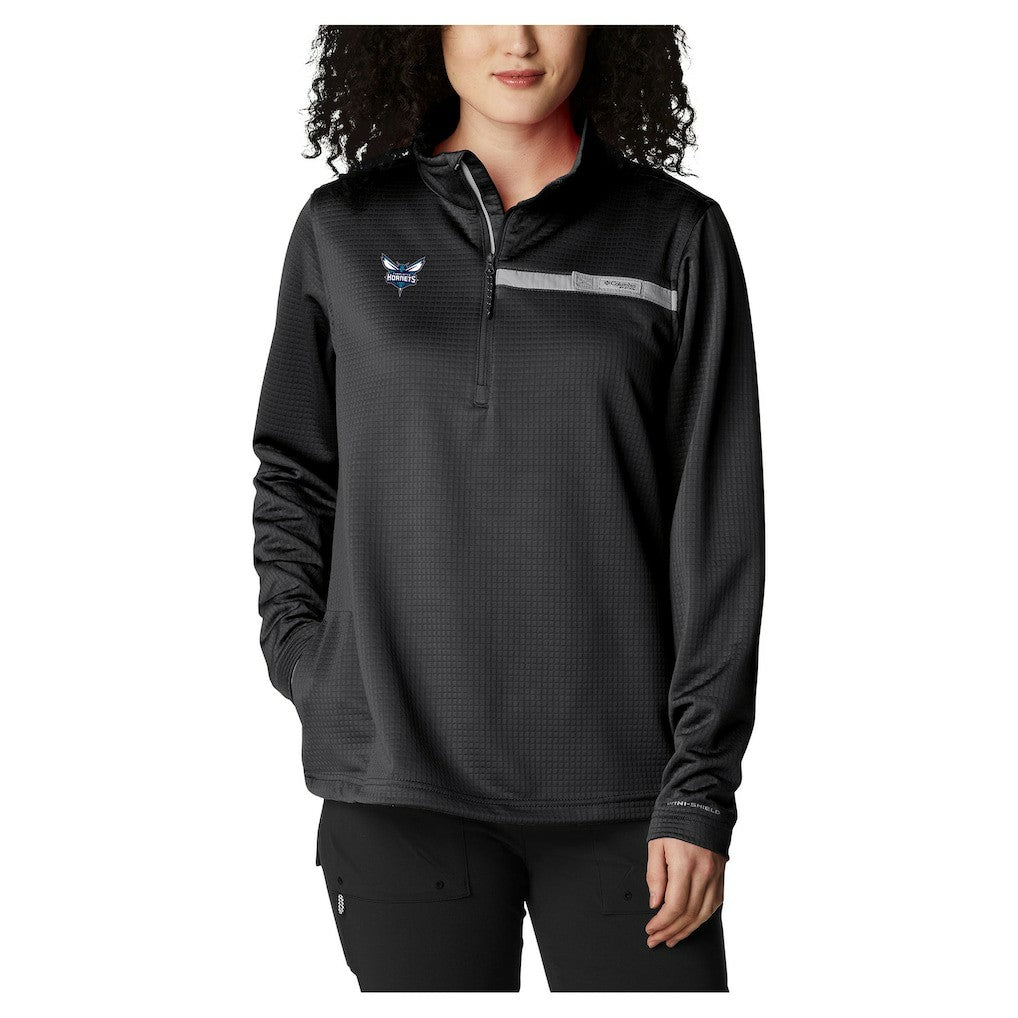 Columbia - Charlotte Hornets Women's Skiff Guide Fleece Pullover Top - Black