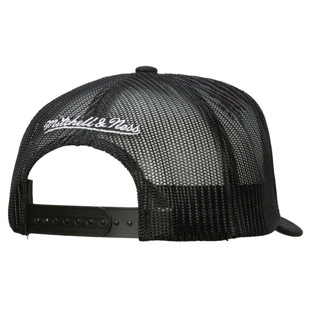 Boston Bruins Mitchell & Ness Gridlock Trucker Adjustable Hat White/Black