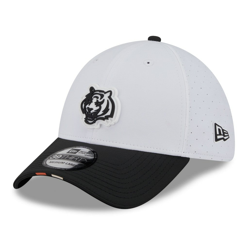 Cincinnati Bengals New Era 2025 NFL Training Camp 39THIRTY Flex Hat White/Black - NFL