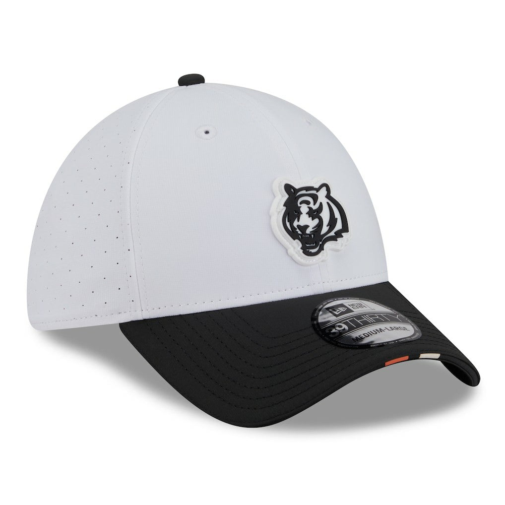 Cincinnati Bengals New Era 2025 NFL Training Camp 39THIRTY Flex Hat White/Black - NFL