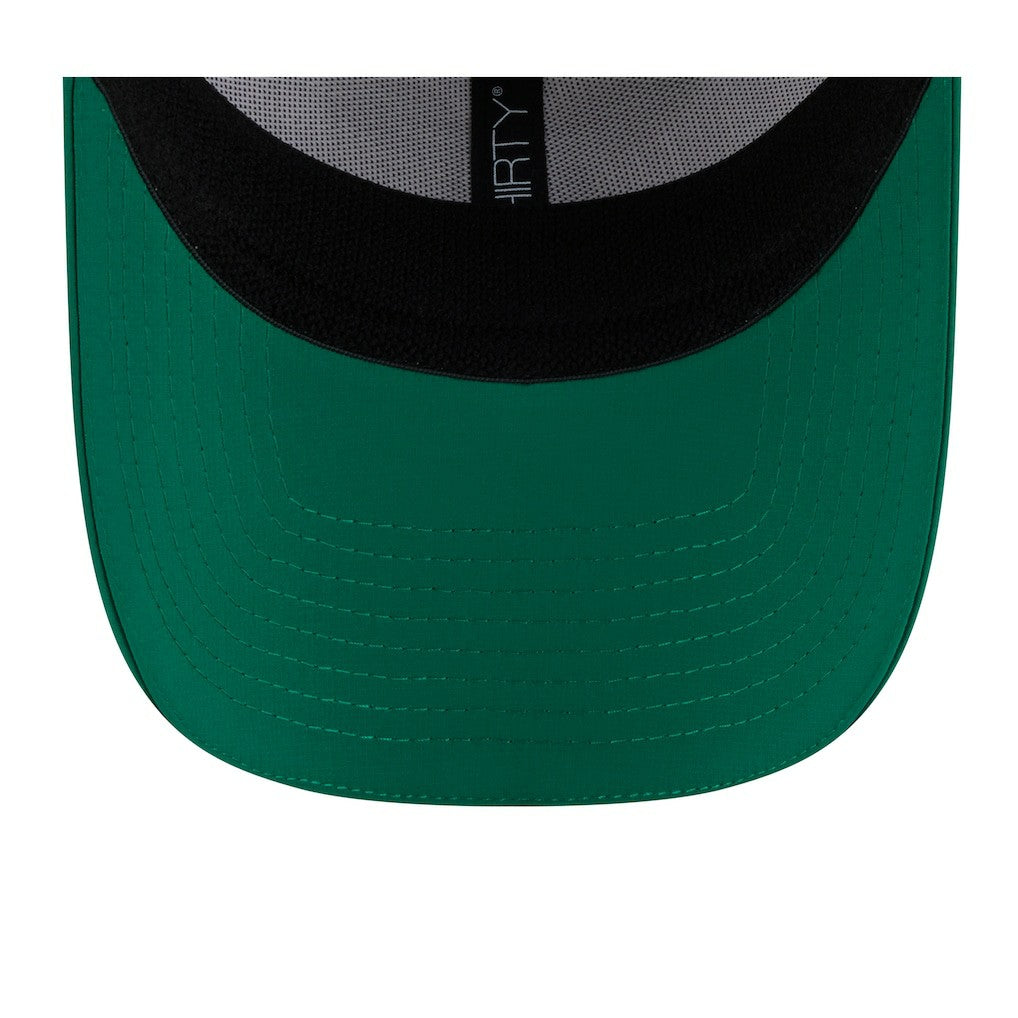 Philadelphia Eagles New Era 2025 NFL Training Camp Throwback Logo 39THIRTY Flex Hat White/Kelly Green - NFL