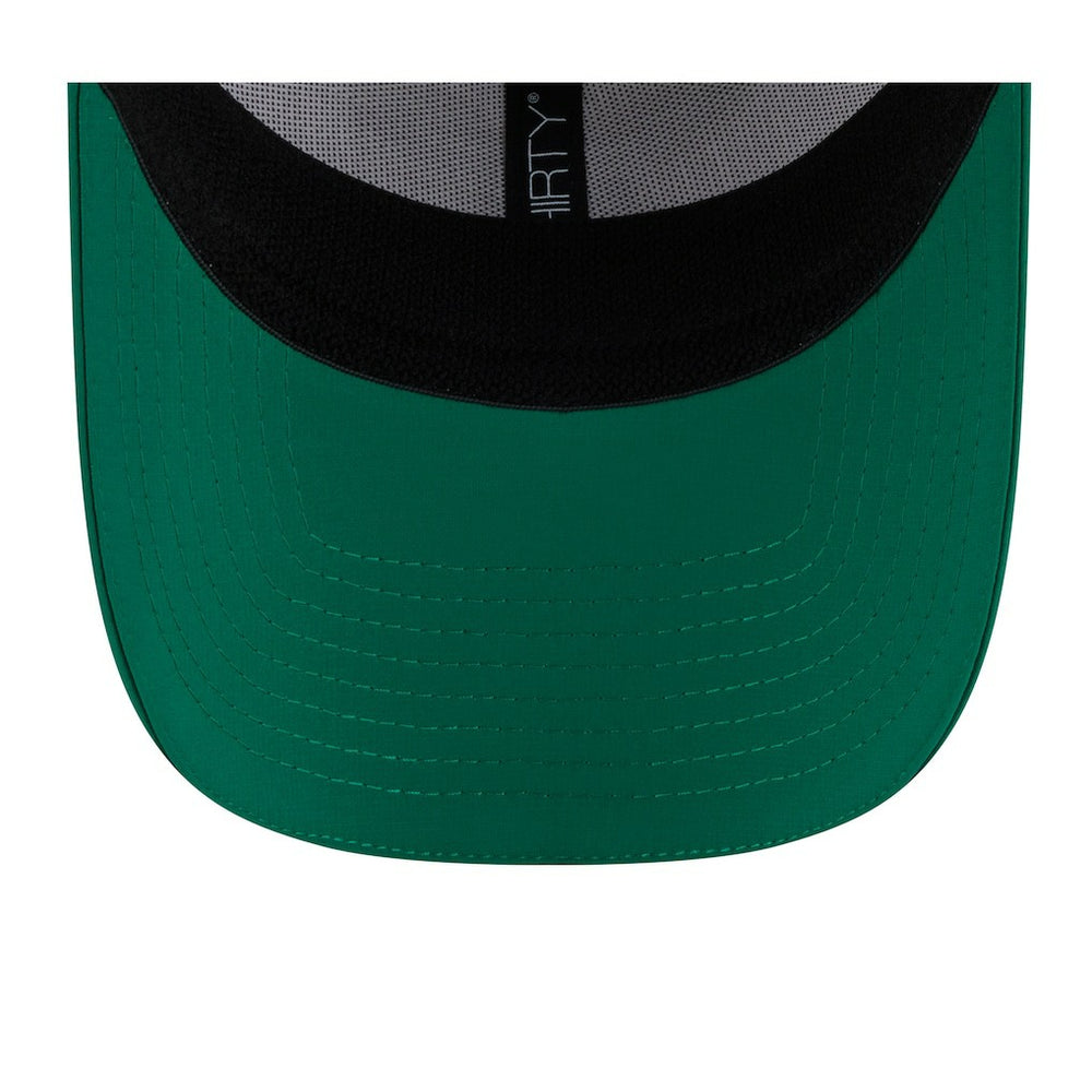 Philadelphia Eagles New Era 2025 NFL Training Camp Throwback Logo 39THIRTY Flex Hat White/Kelly Green - NFL