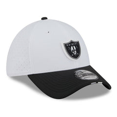 Las Vegas Raiders New Era 2025 NFL Training Camp 39THIRTY Flex Hat White/Black - NFL