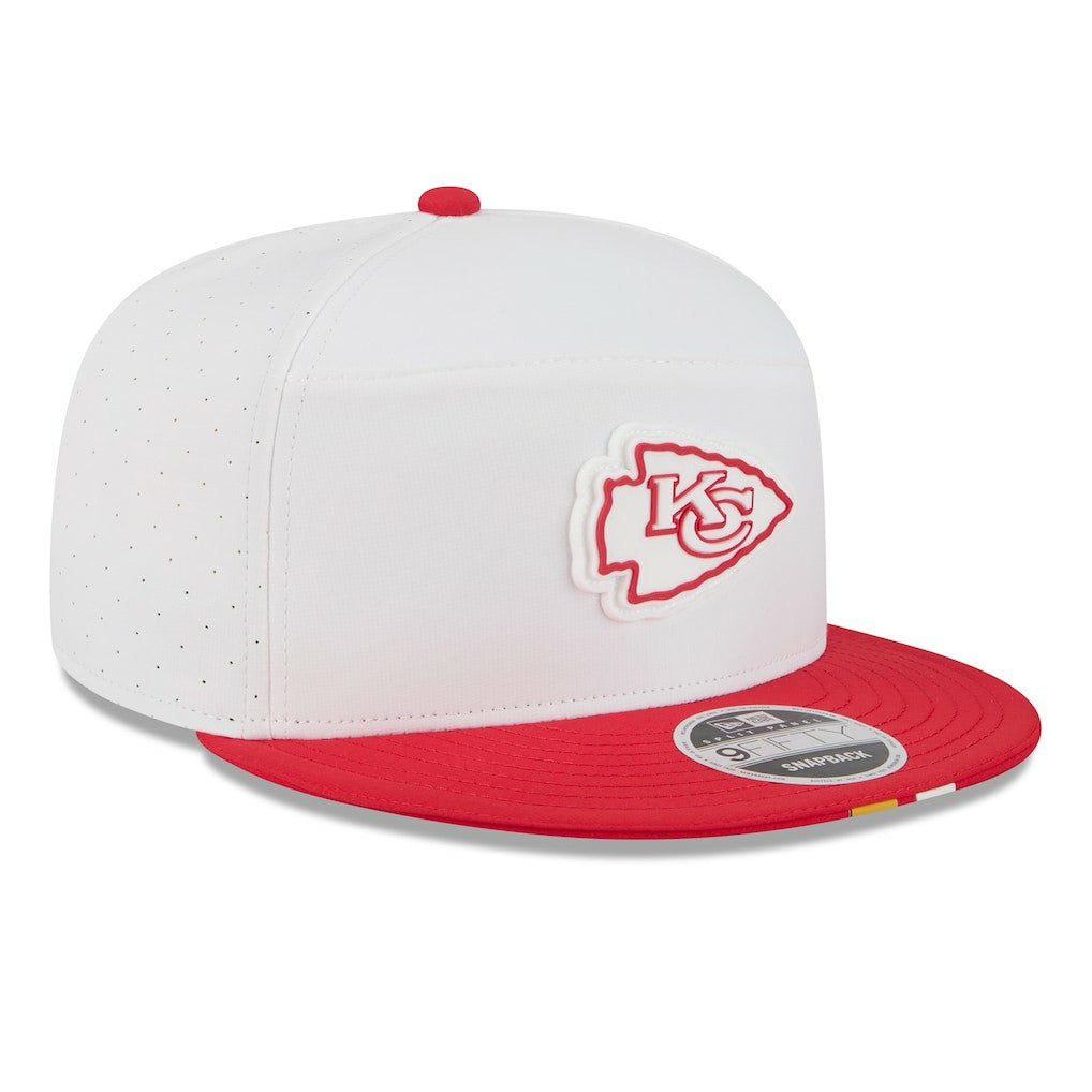 Kansas City Chiefs New Era 2025 NFL Training Camp Split Panel 9FIFTY Snapback Hat White/Red - NFL