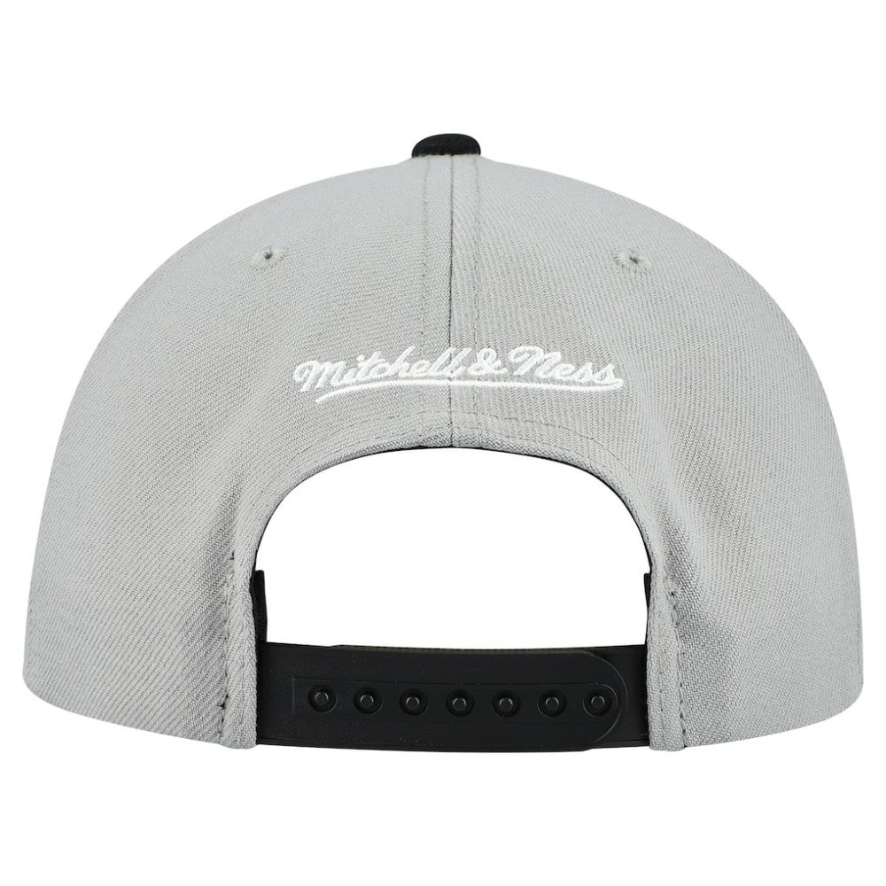 Pittsburgh Pirates Mitchell & Ness Cooperstown Collection Basic Flip Snapback Hat Lifestyle