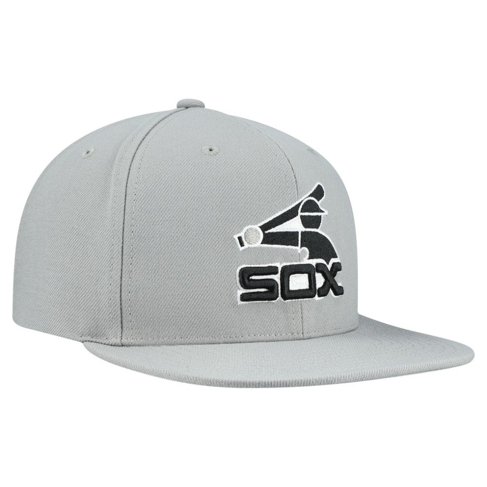 Chicago White Sox Mitchell & Ness Cooperstown Collection Basic Flip Snapback Hat Lifestyle