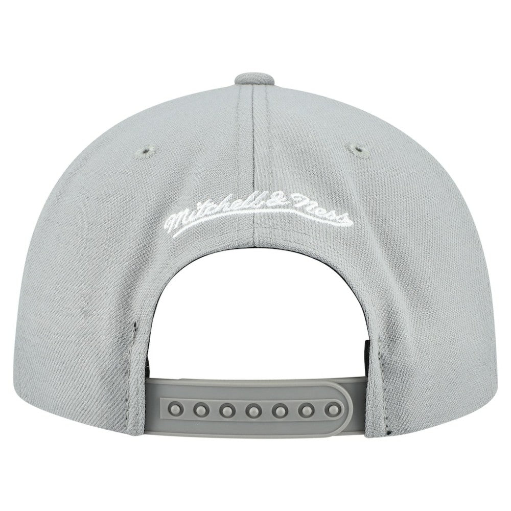 Chicago White Sox Mitchell & Ness Cooperstown Collection Basic Flip Snapback Hat Lifestyle
