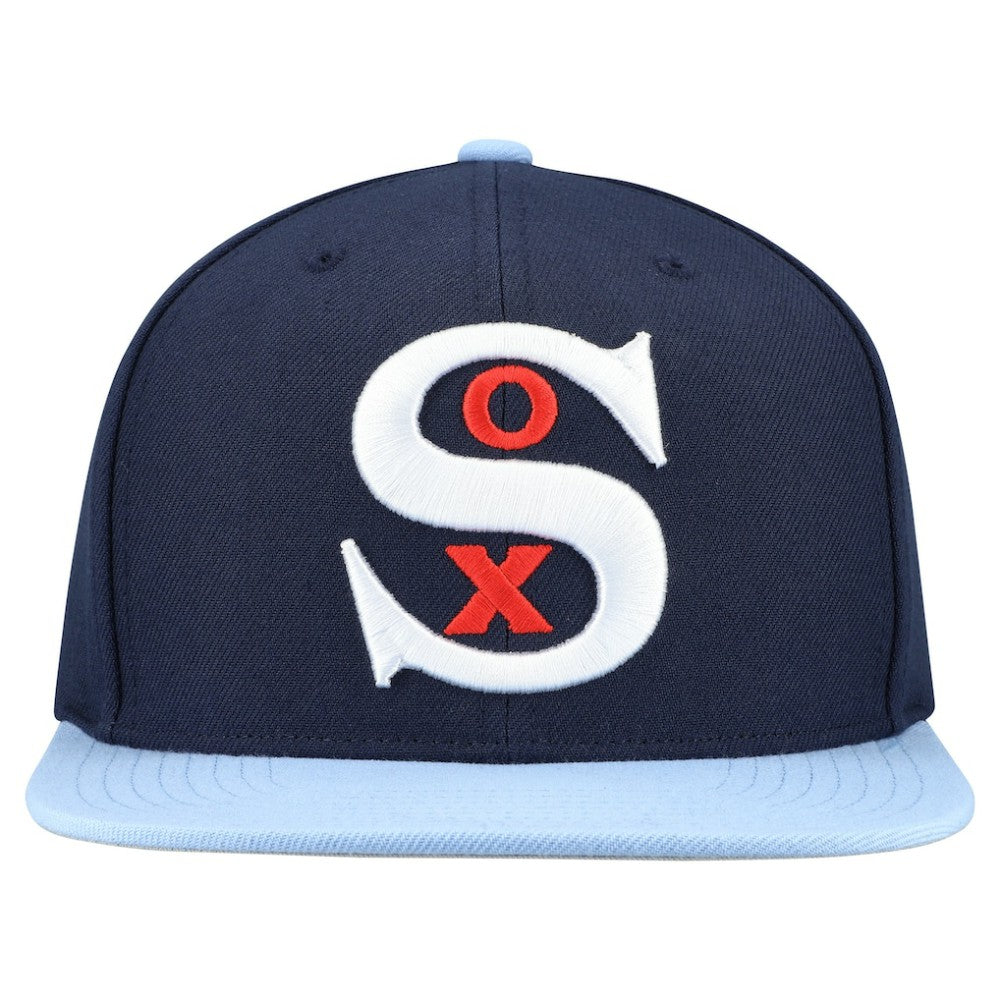 Chicago White Sox Mitchell & Ness Cooperstown Collection Basic Flip Snapback Hat Sale