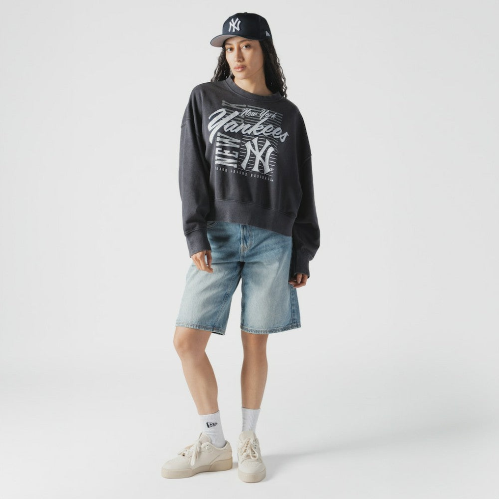 New York Yankees New Era Women's Boxy Mineral Wash Dolmen Sleeve Cropped Sweatshirt Lifestyle