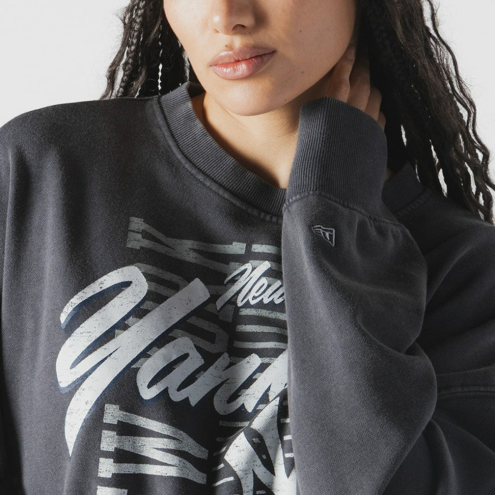 New York Yankees New Era Women's Boxy Mineral Wash Dolmen Sleeve Cropped Sweatshirt Lifestyle