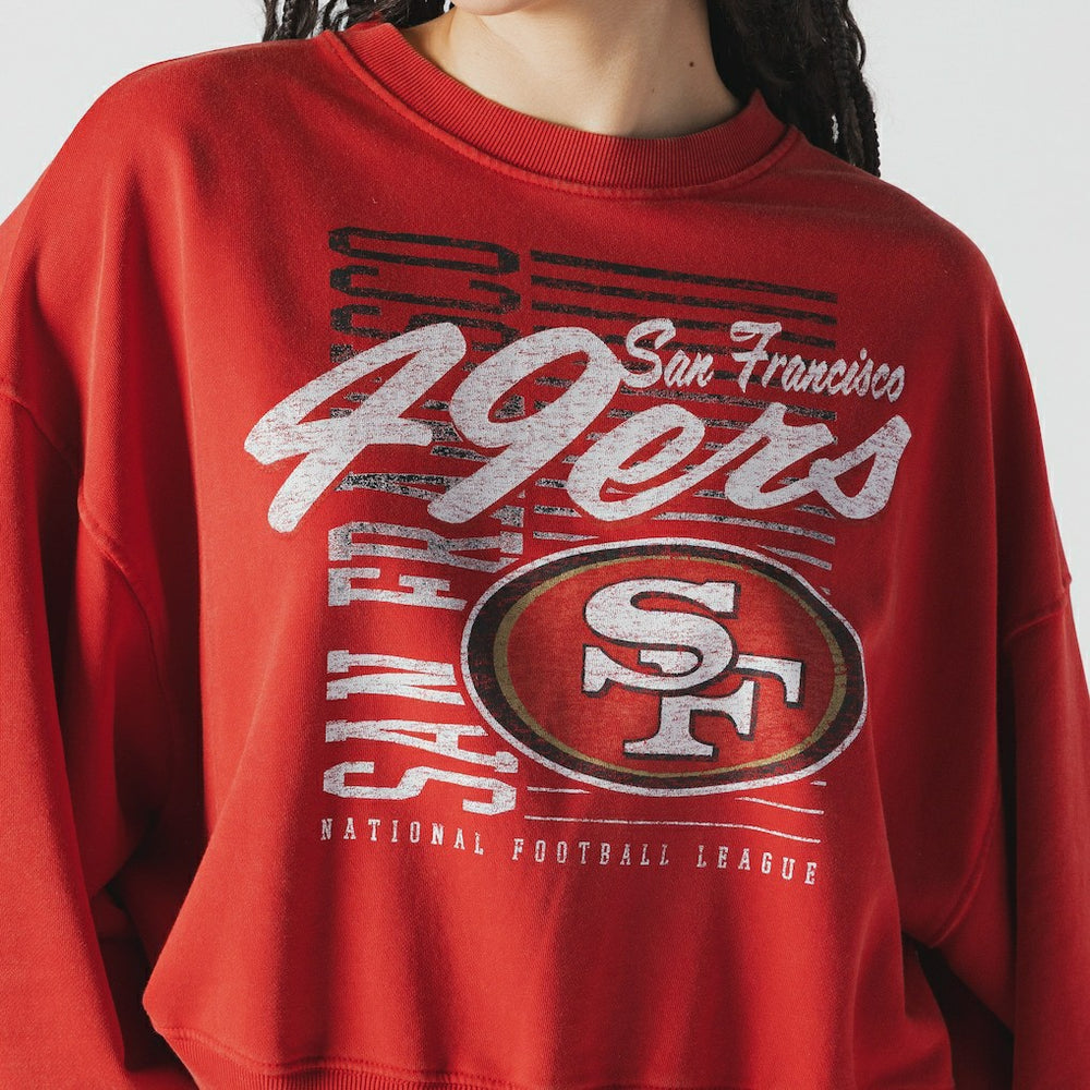 San Francisco 49ers New Era Women's Oversized Throwback Mineral Wash Crew Neck Sweatshirt Scarlet - NFL