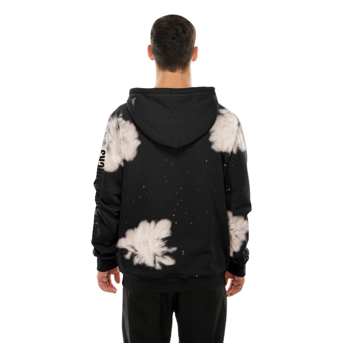 New Era - New York Knicks Injection Bleached Out Raw Edge Hoodie - Black