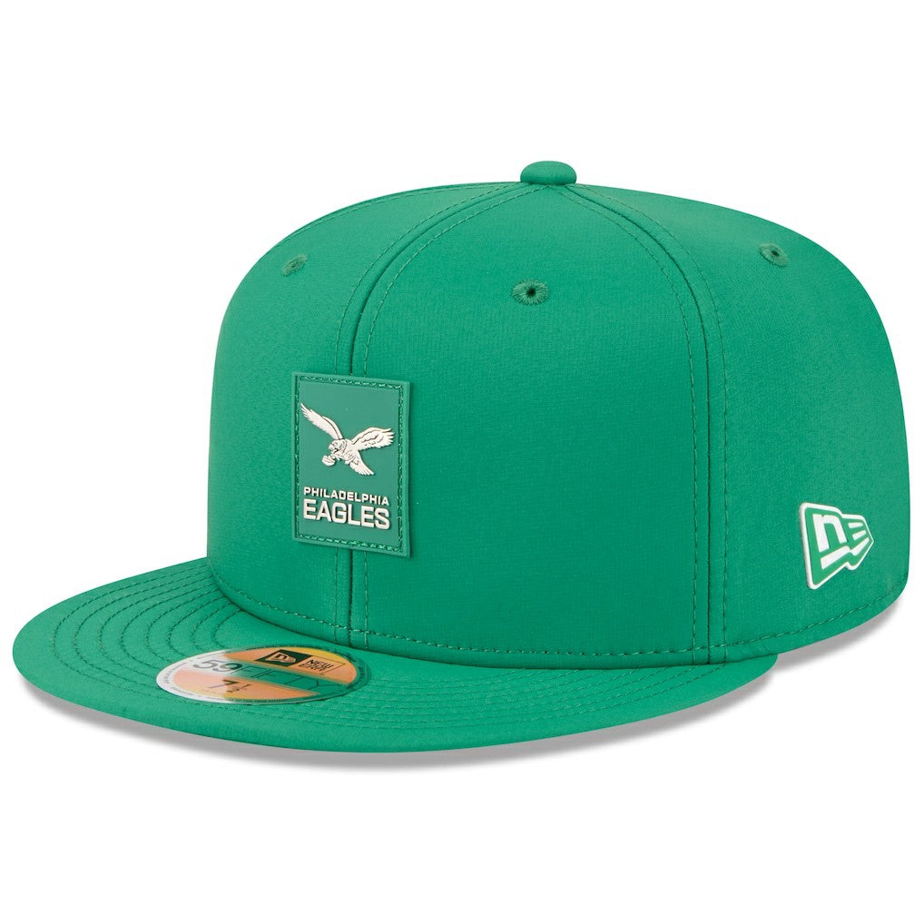 Philadelphia Eagles New Era 2025 Sideline Throwback 59FIFTY Fitted Hat Kelly Green - NFL