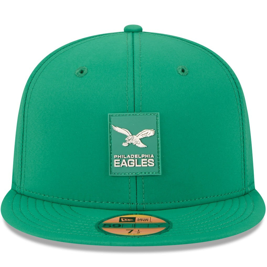 Philadelphia Eagles New Era 2025 Sideline Throwback 59FIFTY Fitted Hat Kelly Green - NFL