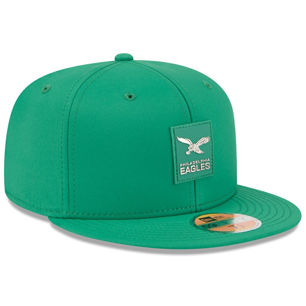 Philadelphia Eagles New Era 2025 Sideline Throwback 59FIFTY Fitted Hat Kelly Green - NFL