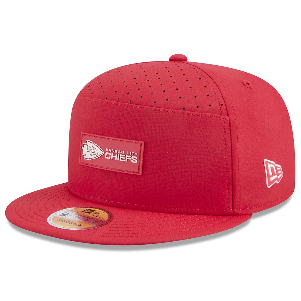 Kansas City Chiefs New Era 2025 Sideline Split Panel 9FIFTY Snapback Hat Red - NFL