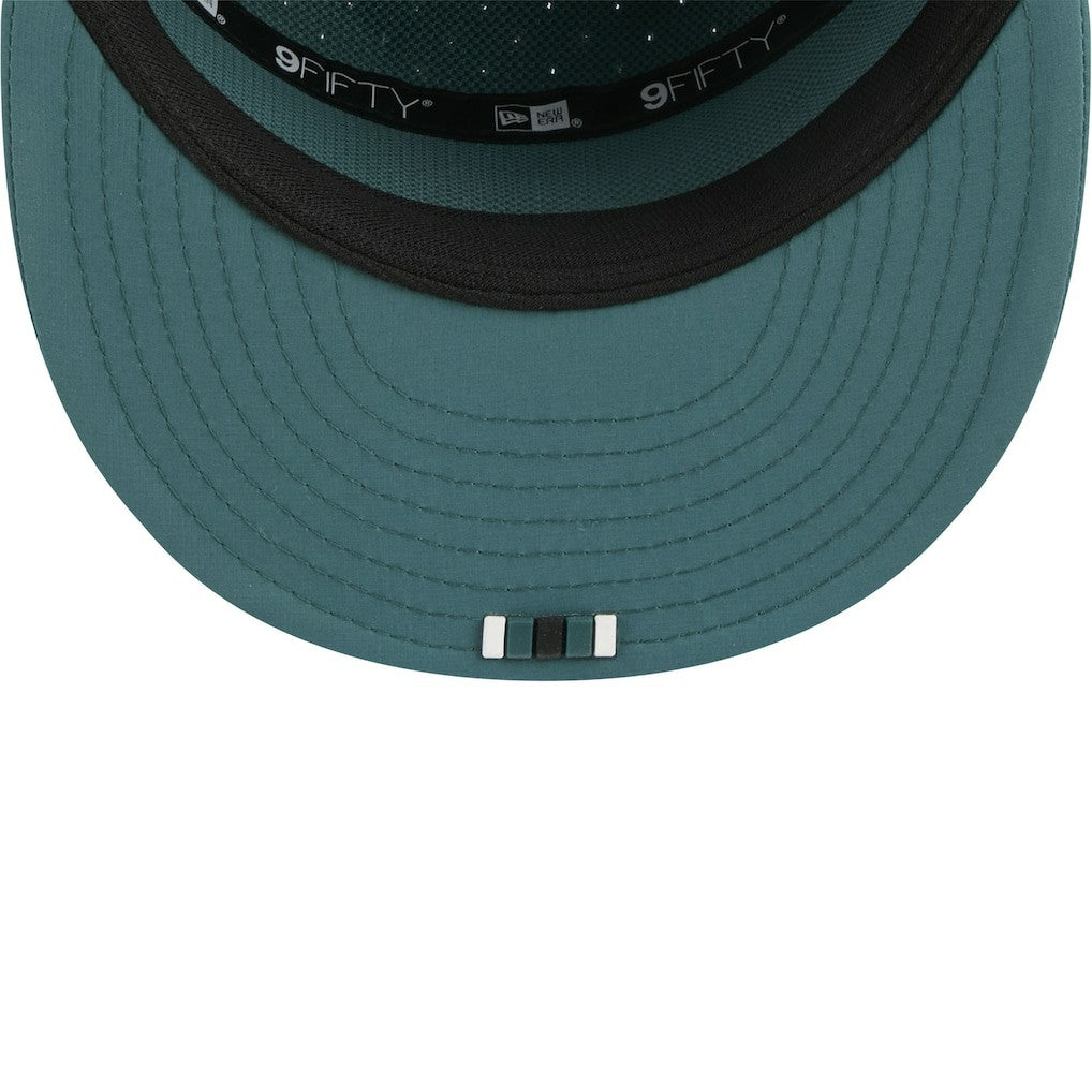 Philadelphia Eagles New Era 2025 Sideline Split Panel 9FIFTY Snapback Hat Midnight Green - NFL