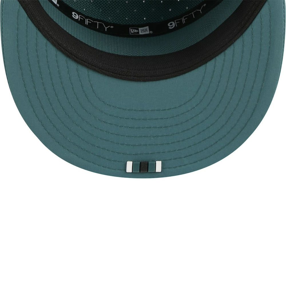Philadelphia Eagles New Era 2025 Sideline Split Panel 9FIFTY Snapback Hat Midnight Green - NFL